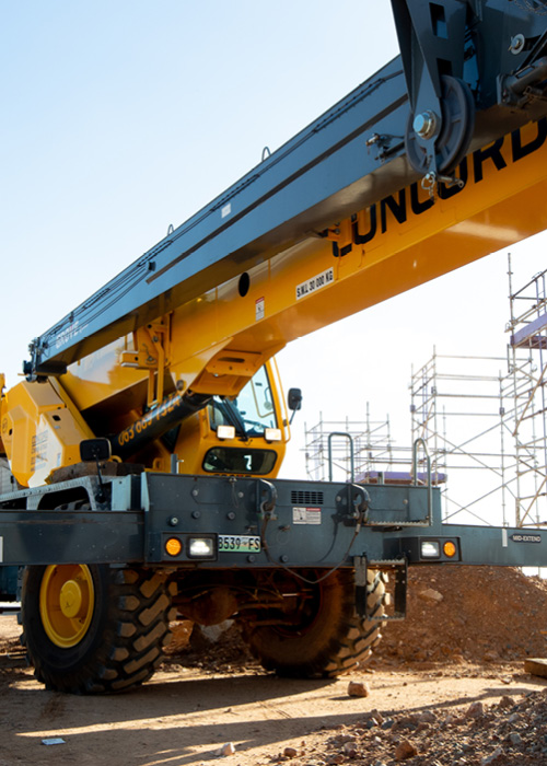 How Truck Mounted Cranes Differ From Traditional Cranes How Truck Mounted Cranes Differ From Traditional Cranes
