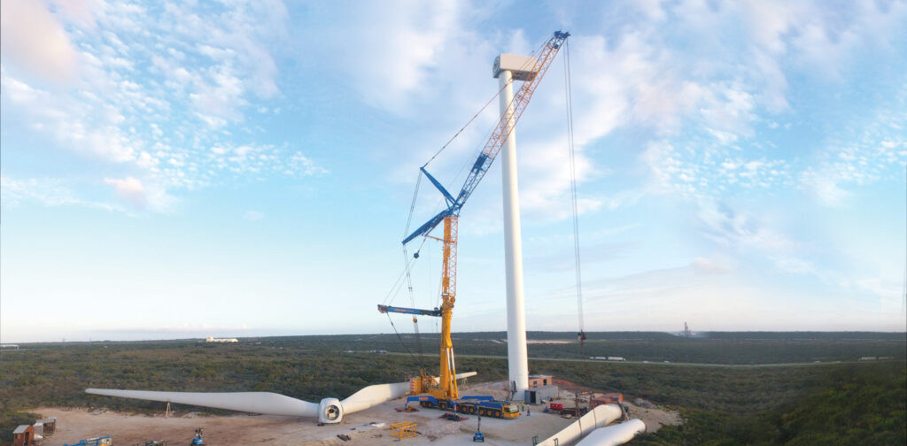 CC – Header Image – 07 – Dektop Crane Operator operating a Concord Cranes Crane