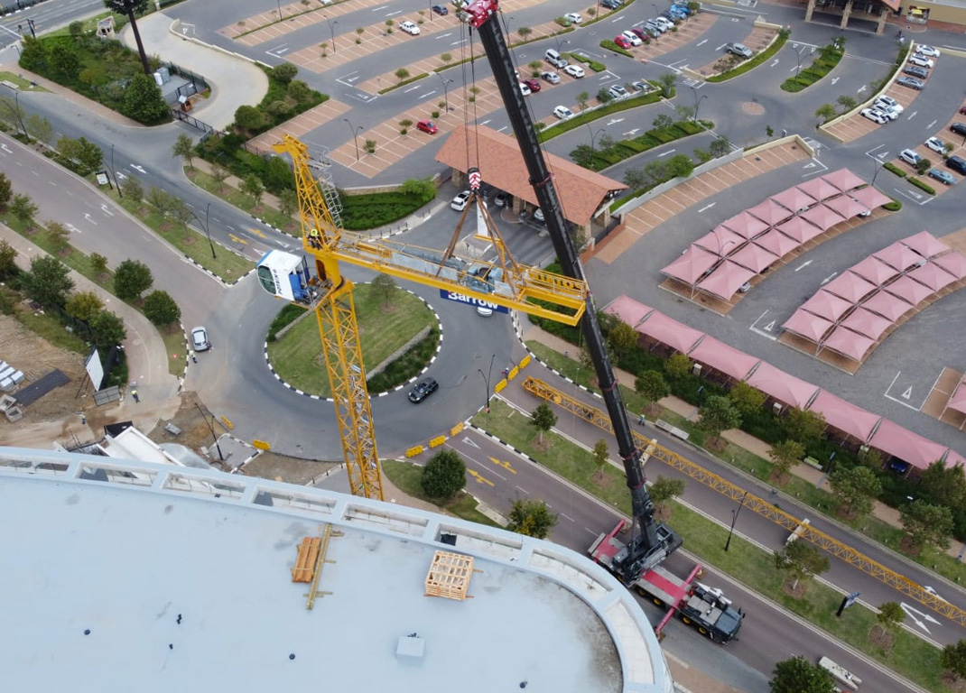 heavy-lift-crane-hire-for-construction